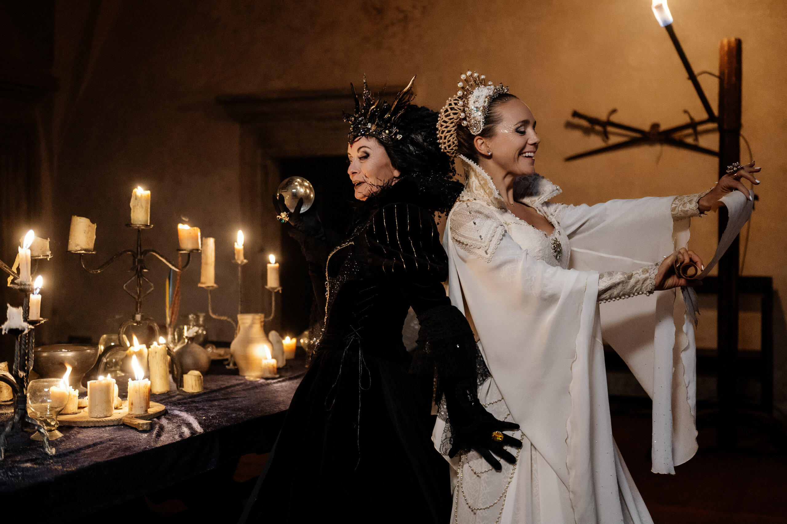 Vilma Cibulková a Lucie Vondráčková coby sestry ve filmové pohádce!