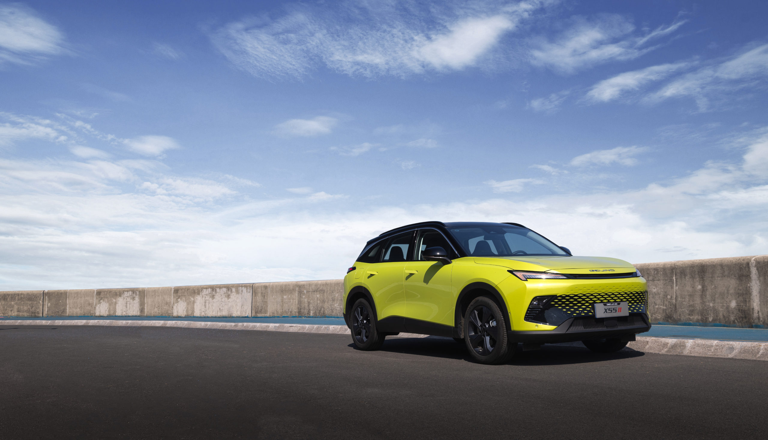 ČESKÁ PREMIÉRA VOZUBAIC BJ 30e Hybrid AWD