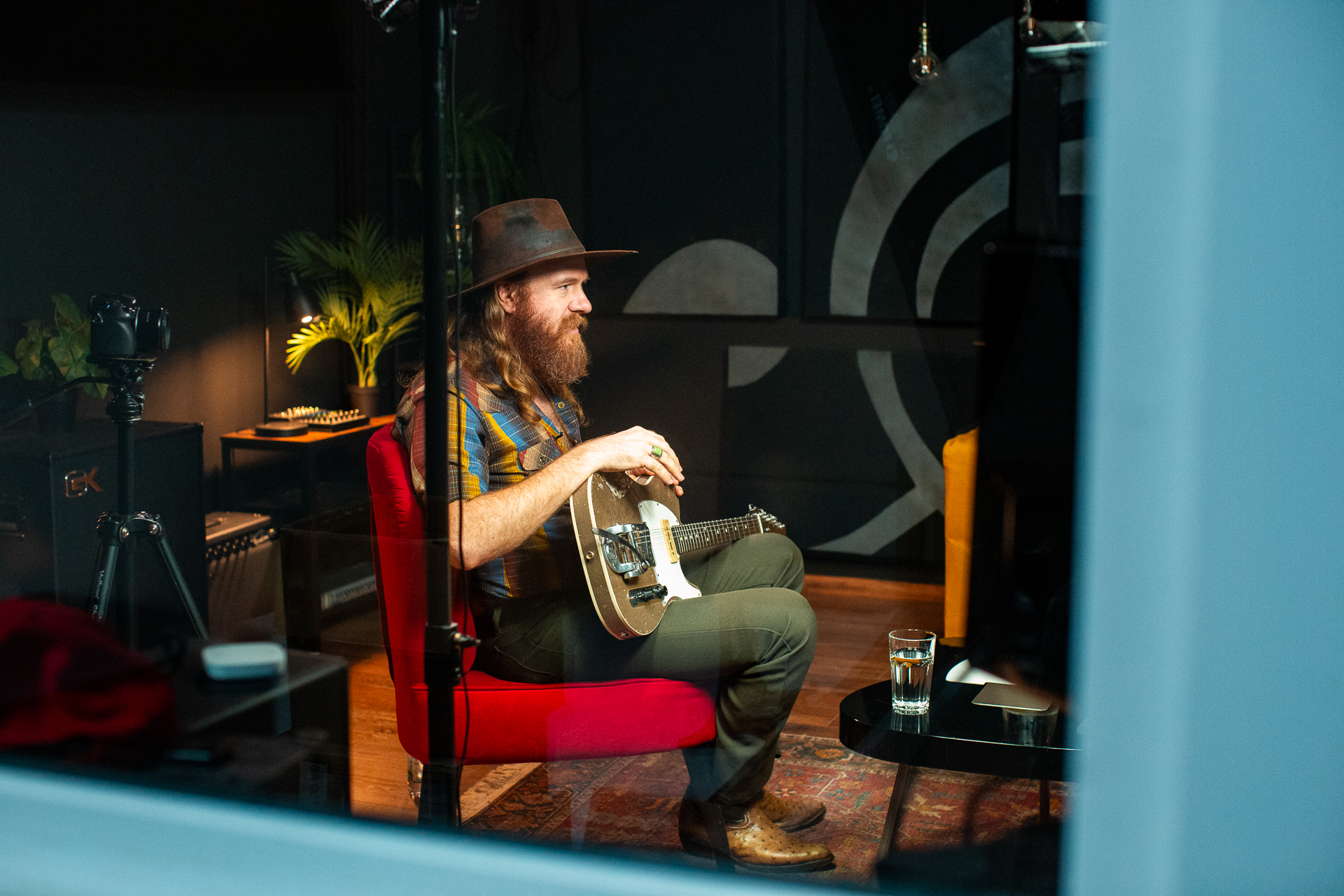 Fender Custom Shop Masterbuilt exkluzivně v Česku: Ručně stavěné nástroje pro světové hvězdy teď míří i k tuzemským investorům a sběratelům