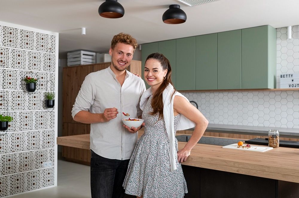 Recept dne: Zelená koprovka, pošírované vejce,opečené brambory, blanšírovaný hrášek