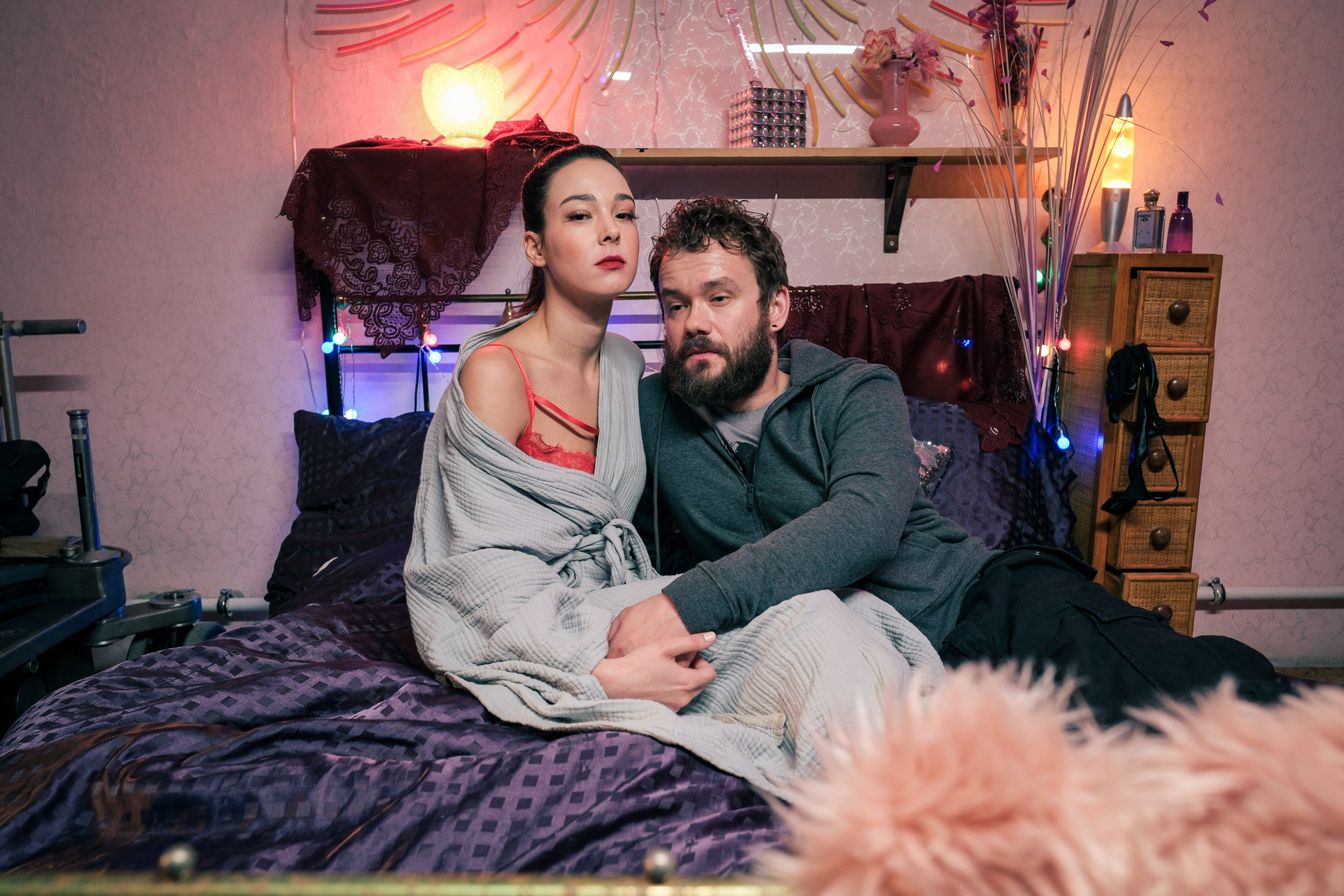 „Vy jste šťastný, viď? Když myslíš…“ Film JEDNA NOC, otevírající téma sexu po internetu, představuje trailer