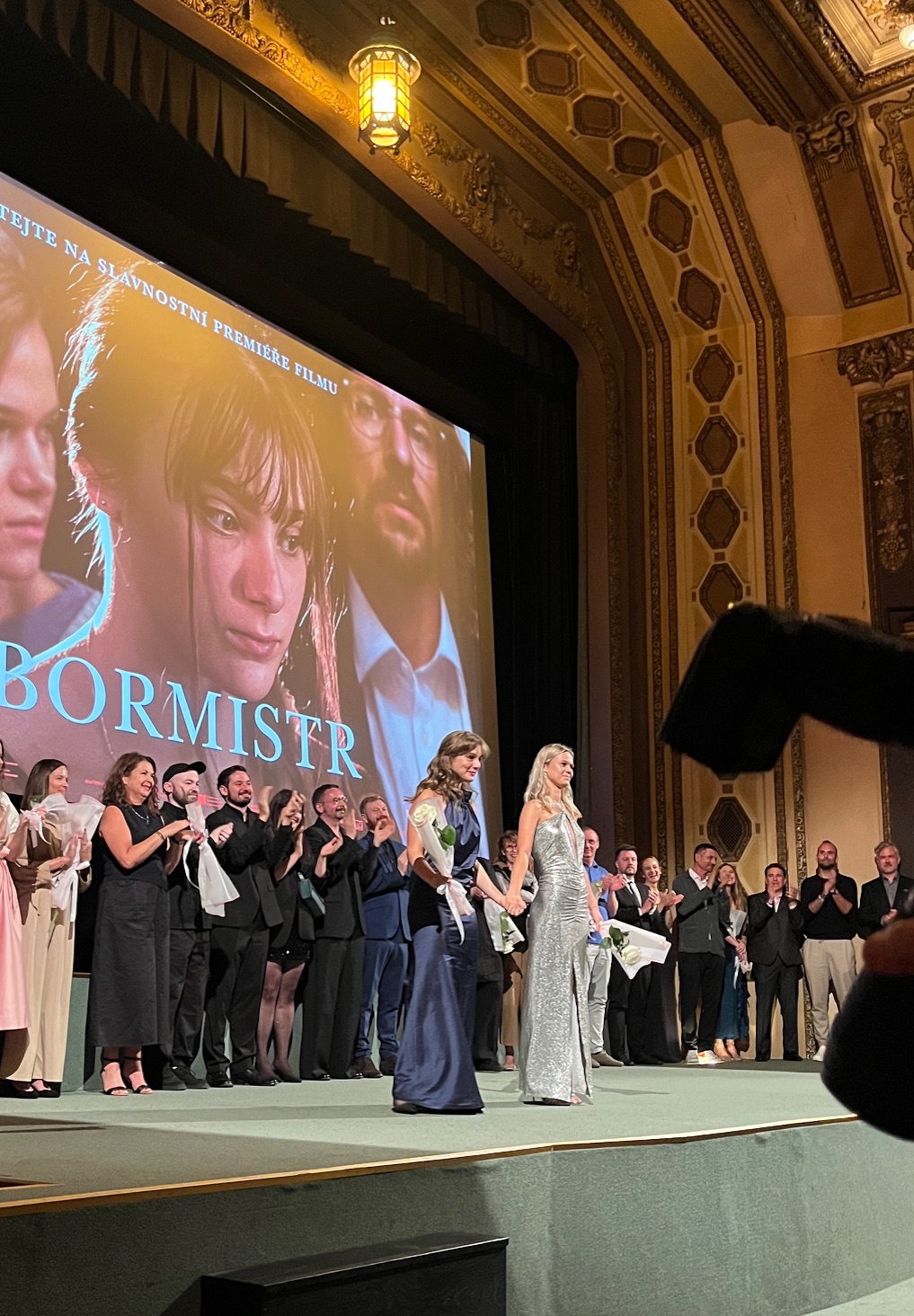 Šaty NANICHE na premiéře filmu“Sbormistr“ v pražské Lucerně
